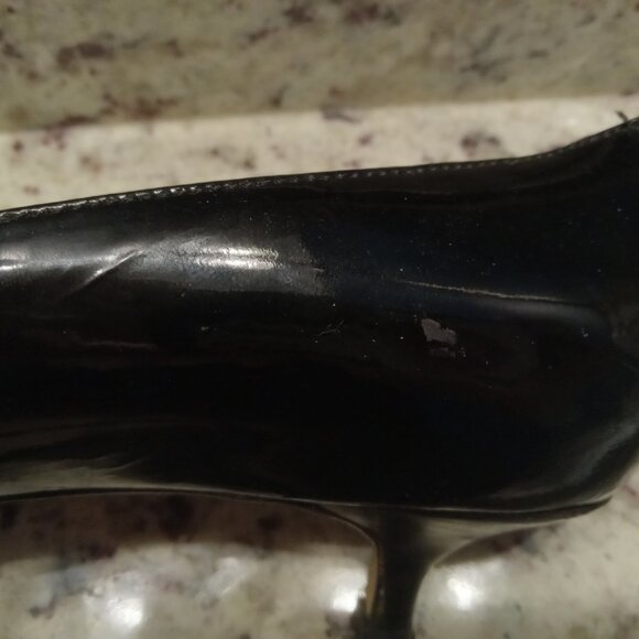 MICHAEL KORS-Black Patent Leather Pointed Kitten Heel-Size 10M - Picture 12 of 13
